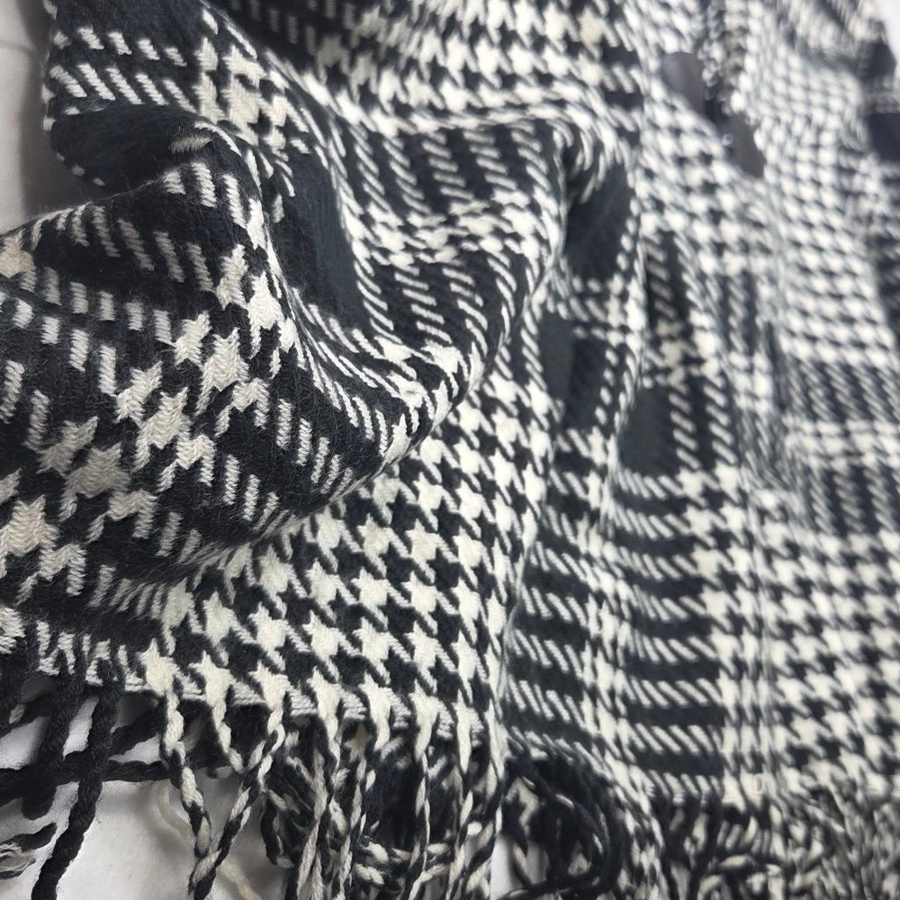 Women's Black & White Houndstooth Poncho OSFM - Picture 2 of 8
